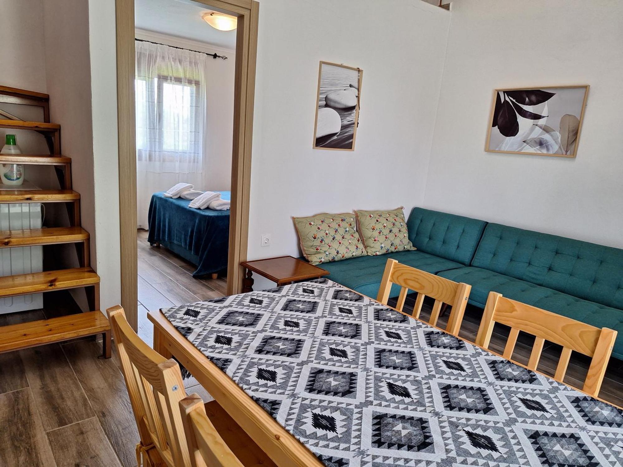 Апартаменти To Petrino Spiti Посіді Екстер'єр фото